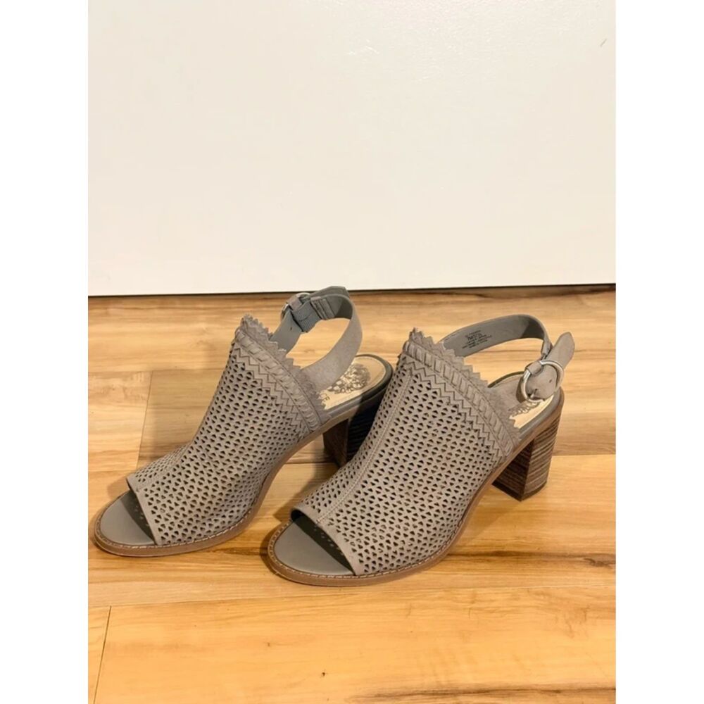 Vince Camuto Leather Cutout Block Heel Sandals Size 7